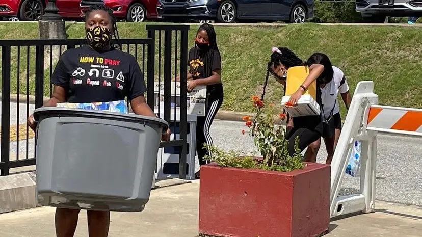 Tuskegee Move In